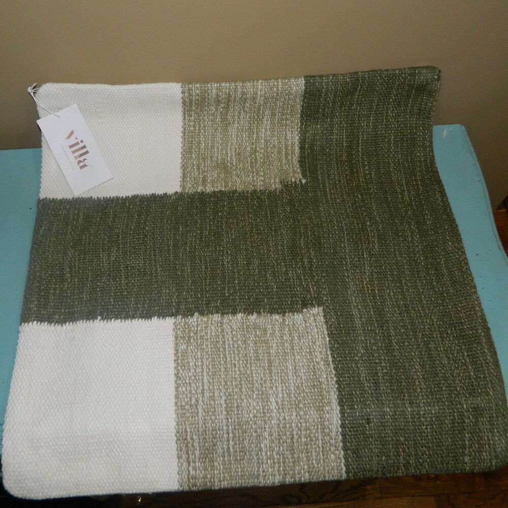 Villa by Classic Home/Pottery Barn Laurel Textured Loden Green Pillow Cover